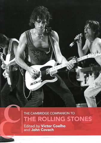 Ein Bild, das Person, Tennis, drau�en, Platz enth�lt.

Automatisch generierte Beschreibung