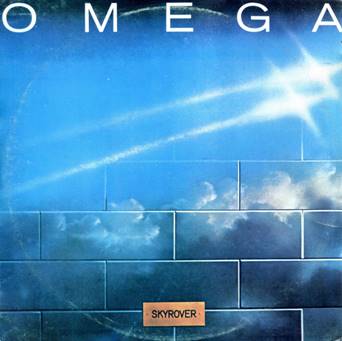 Ein Bild, das drinnen, blau, sitzend, Schild enth�lt.

Automatisch generierte Beschreibung