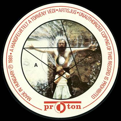 Ein Bild, das Objekt, sitzend, Boden enth�lt.

Automatisch generierte Beschreibung