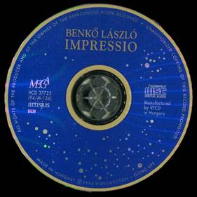 Ein Bild, das blau, drau�en enth�lt.

Automatisch generierte Beschreibung